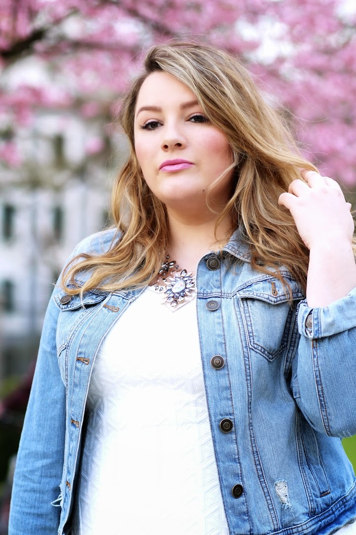Plus Size Outfit – Cherry Blossom